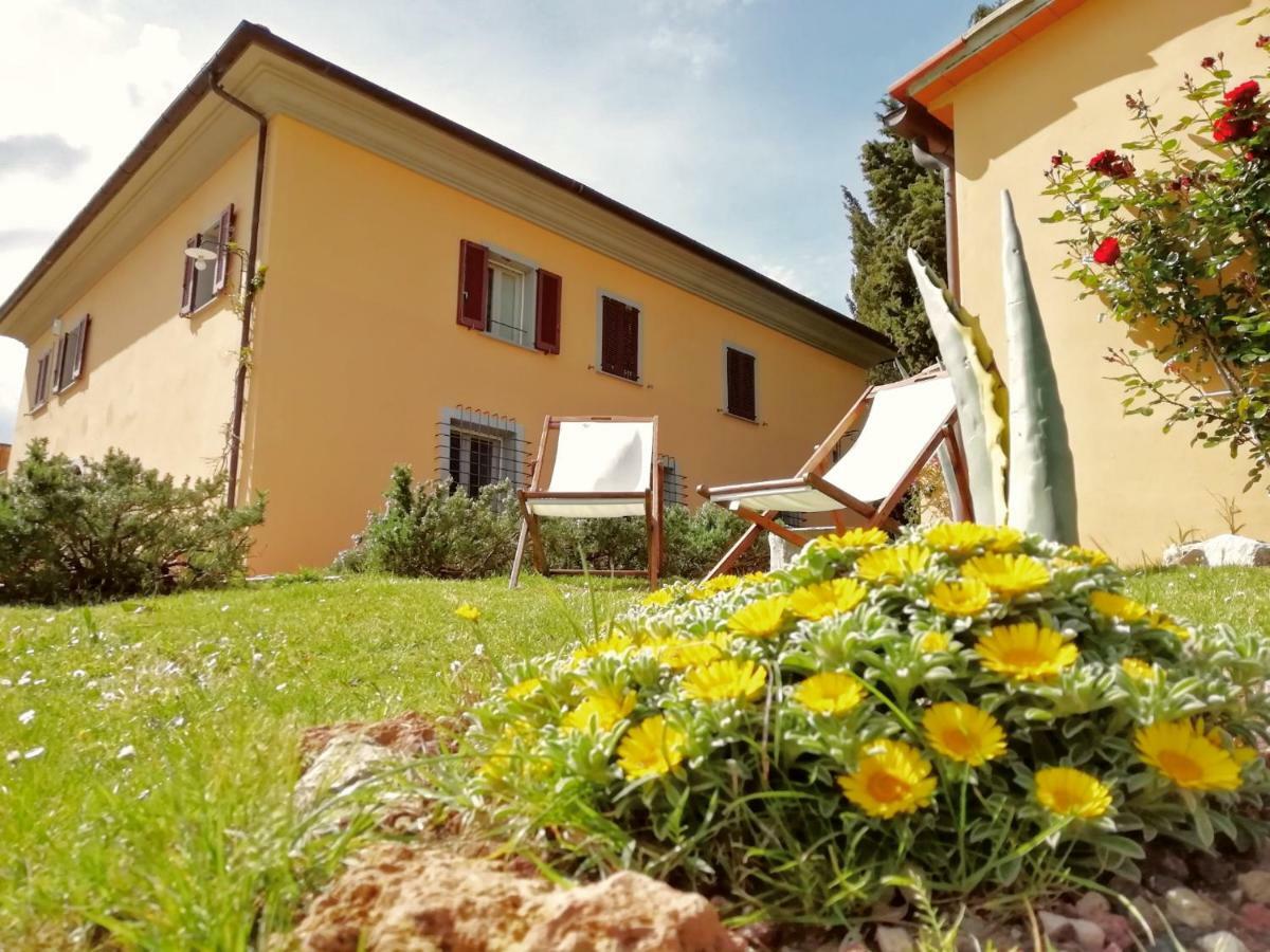 Bed and Breakfast Il Montelletto à Santa Luce Extérieur photo